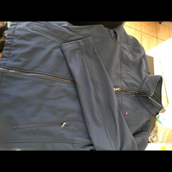Tommy Hilfiger jacket size medium color blue - Picture 3 of 6